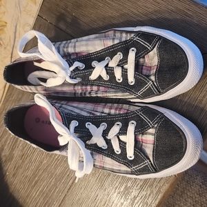 ⬇️Final price drop⬇️ Pink plaid airwalk sneakers- early 00's- size 9.5